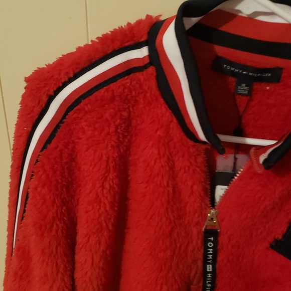 Tommy Hilfiger Zip up - Picture 2 of 5